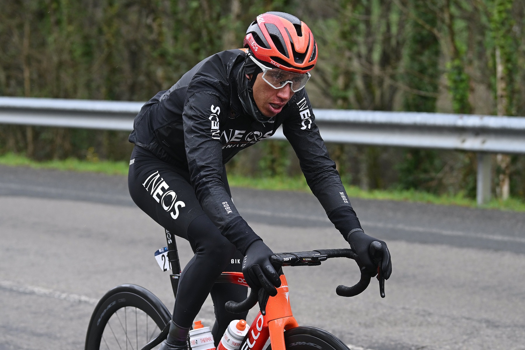 Egan Bernal terminó segundo en la etapa de la O Gran Camiño.
