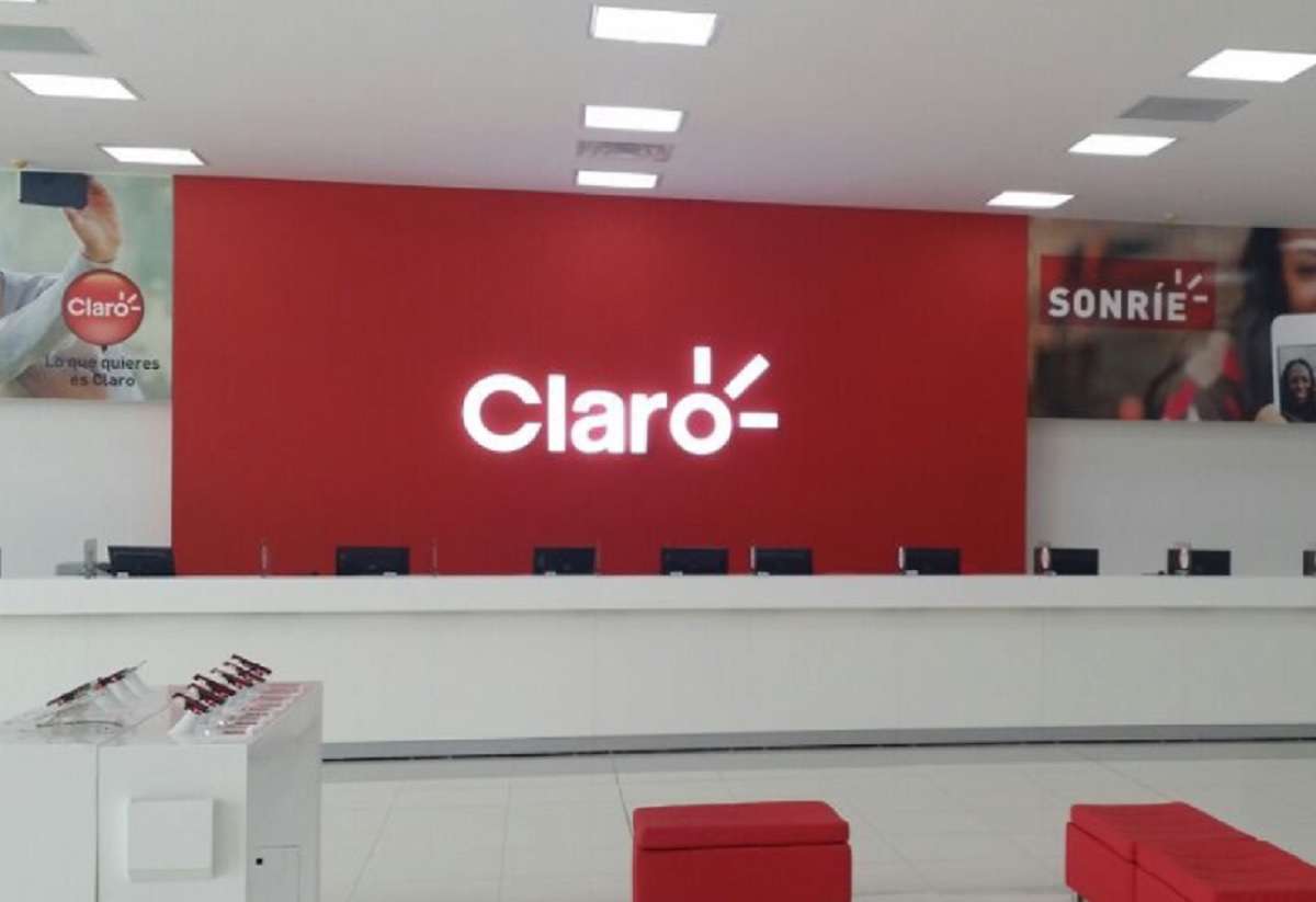 Foto de Claro, en nota de que la empresa habló de activación de 5G en Colombia y expuso estafas que hacen a su nombre.