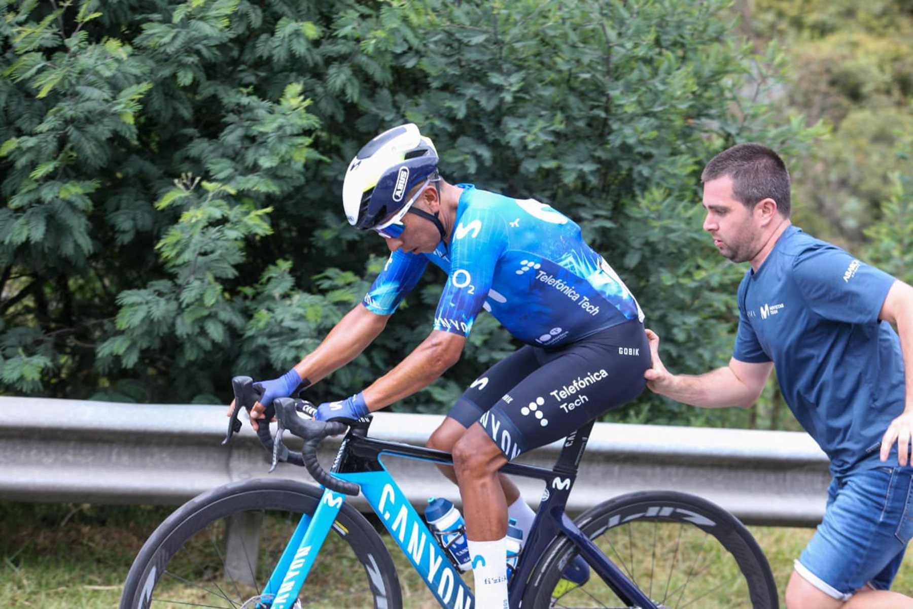Nairo Quintana está cerca de volver a competir en Europa.