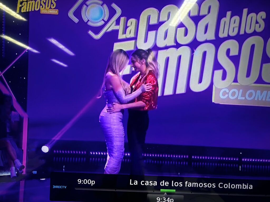 Cristina Hurtado y Carla Giraldo se acercaron cara a cara y casi hubo beso / foto propia