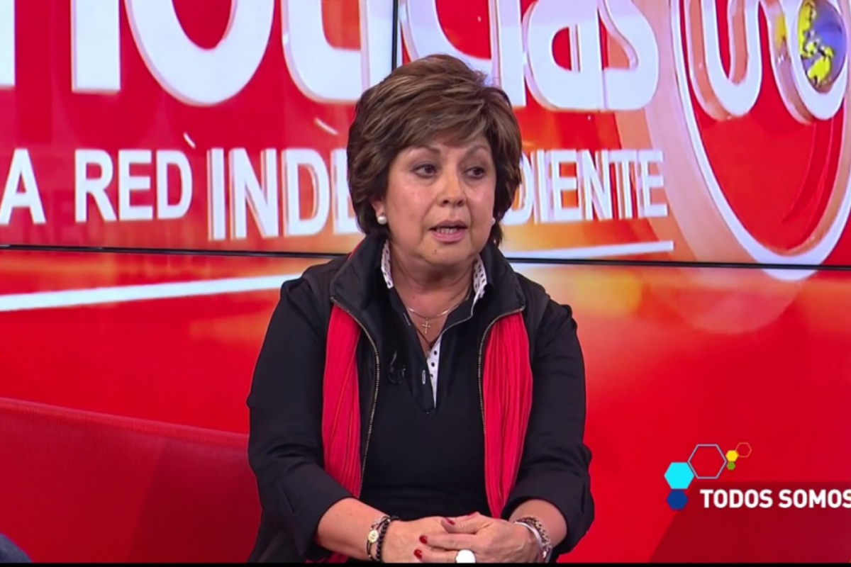 Cecilia Orozco dejó de ser la directora de Noticias Uno después de 12 años. Así lo dio a conocer el periodista Gustavo Gómez, de Caracol Radio. 