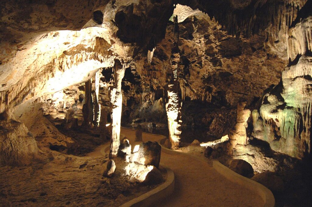 Cuevas de Hato​ / Creative Commons