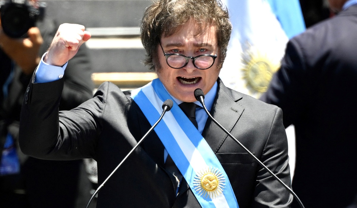 Javier Milei, que lanzó operativo en cárceles de Argentina al estilo de Nayib Bukele