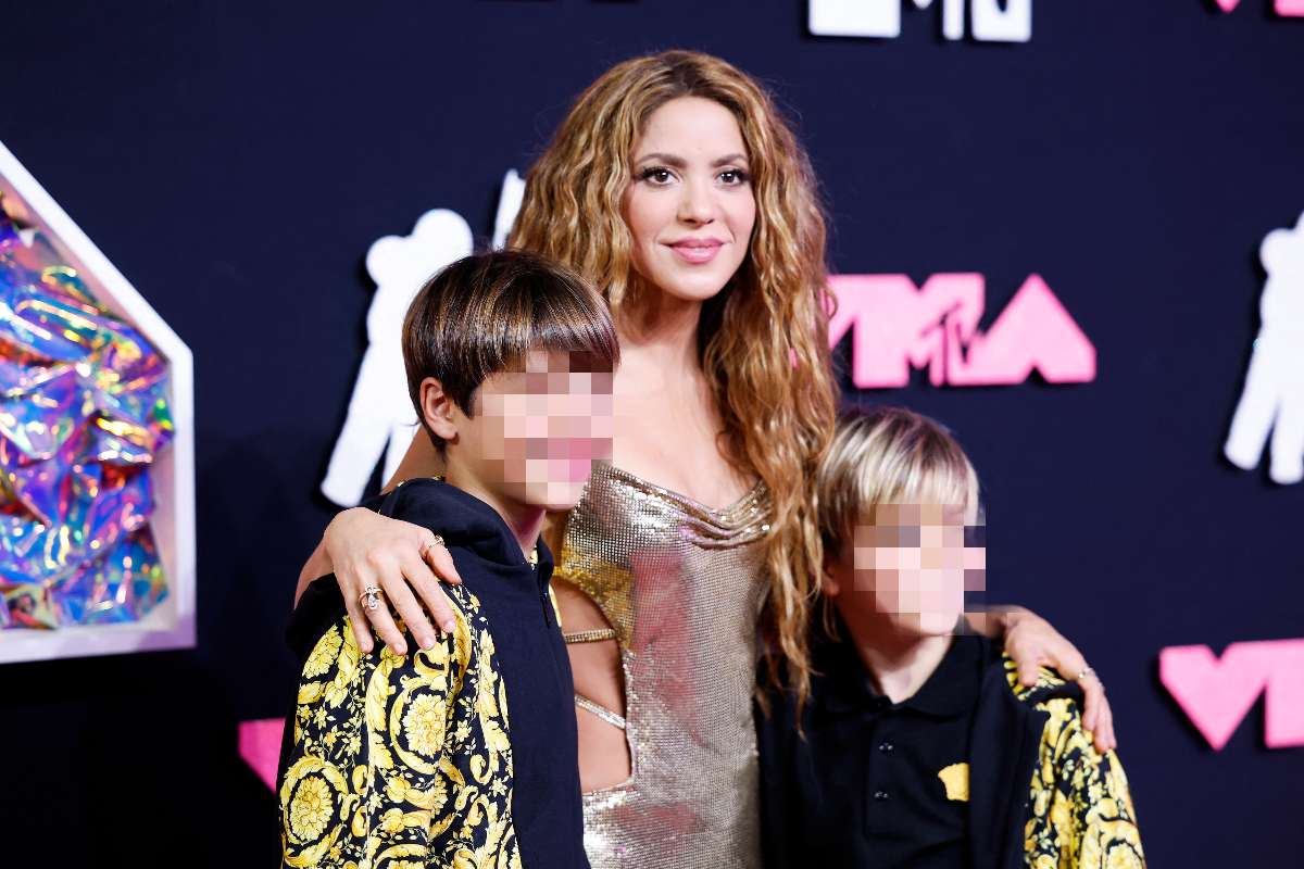 Foto de Shakira con sus hijos, en nota de que Milán, mayor de la cantante y Gerard Piqué apareció con nueva imagen muy cambiado.