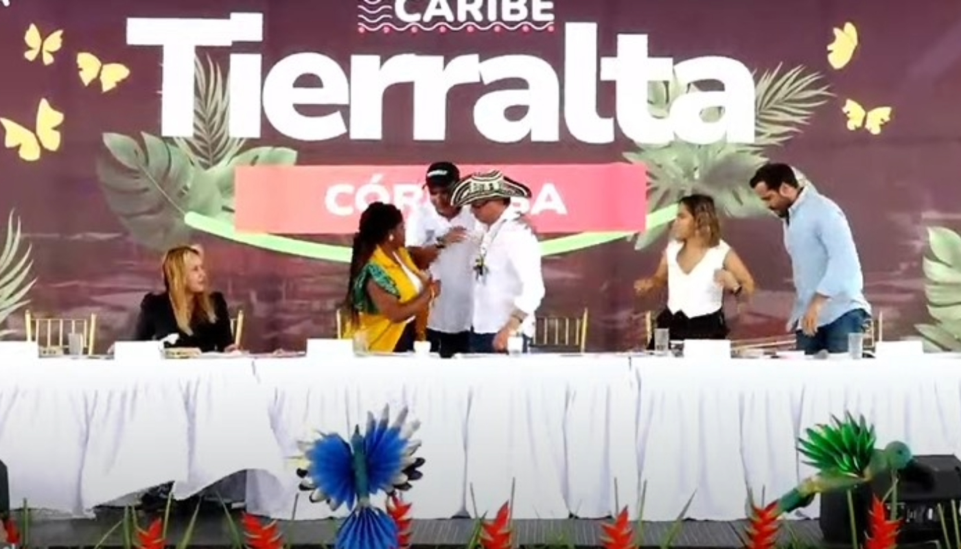 Alcalde de Tierralta, Córdoba, aclara controversia al presidente Petro. 