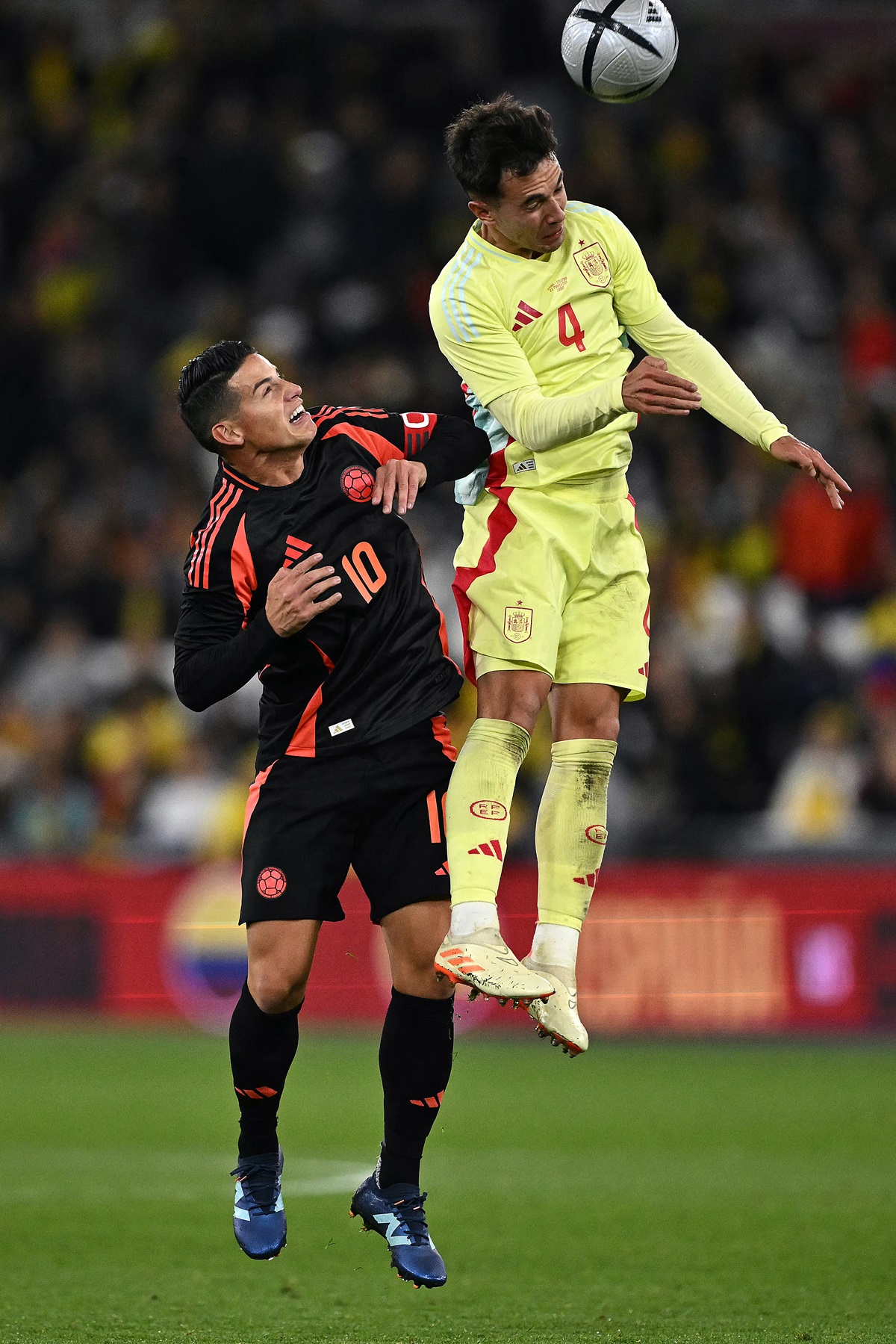 Colombia vuelve a jugar la próxima semana contra Rumania.