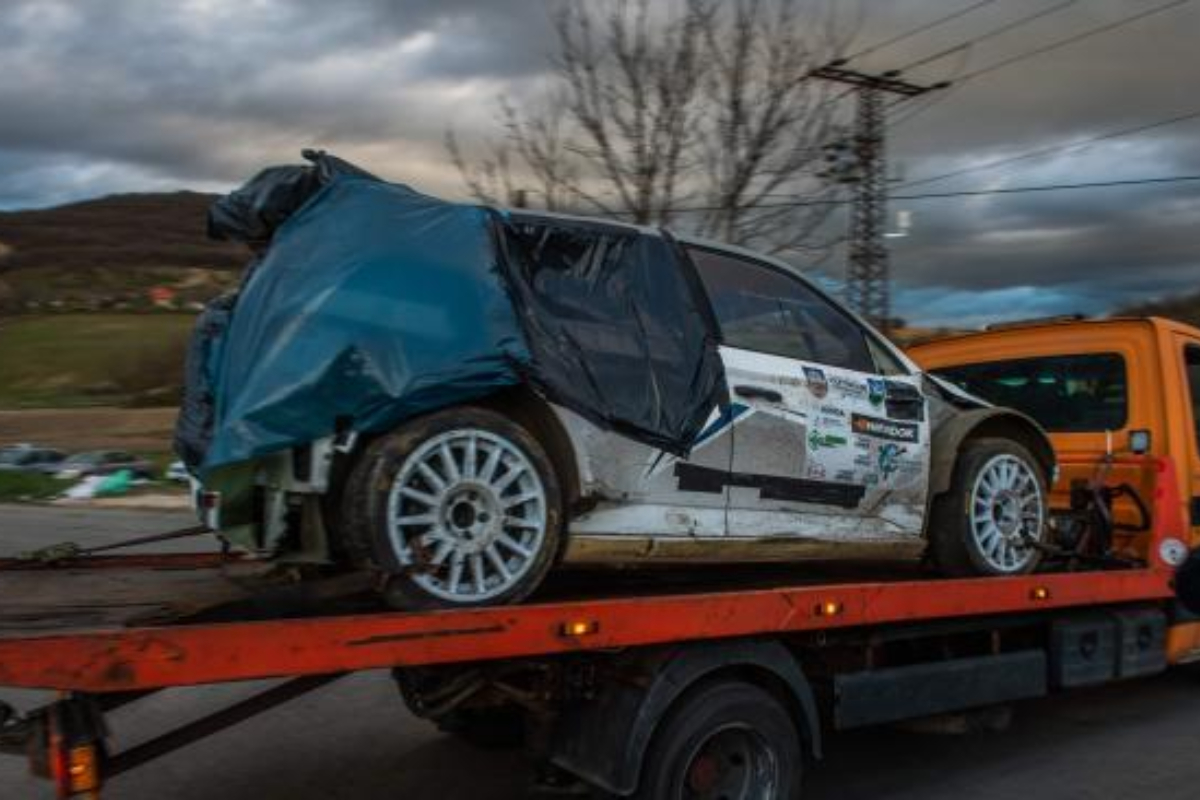 Nueva tragedia en carrera de Rally: carro se salió de la vía y mató a varias personas. Hay cuatro fallecidos y siete heridos. 