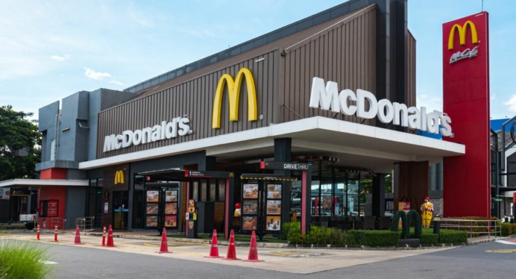 McDonald’s cerró algunos locales por vergonzoso problema; no hay fecha de reapertura / Shutterstock