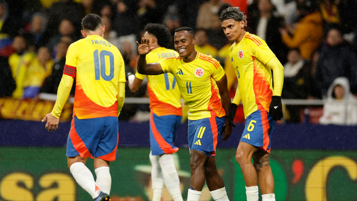 Jhon Arias celebrando su gol con Colombia ante Rumania: video y cómo fue