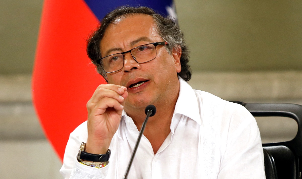 Gustavo Petro, que expulsa de Colombia a diplomáticos argentinos por ataques de Milei