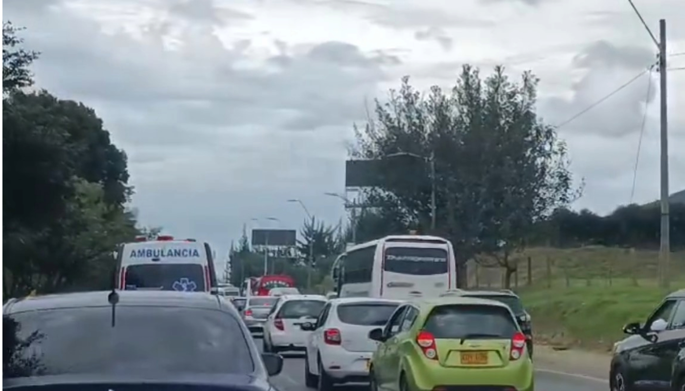 Fuerte congestión en la entrada de Bogotá.