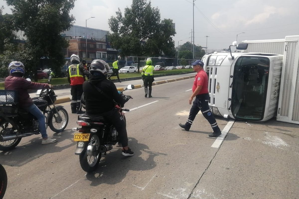 Foto de accidente en la avenida NQS en Bogotá hoy