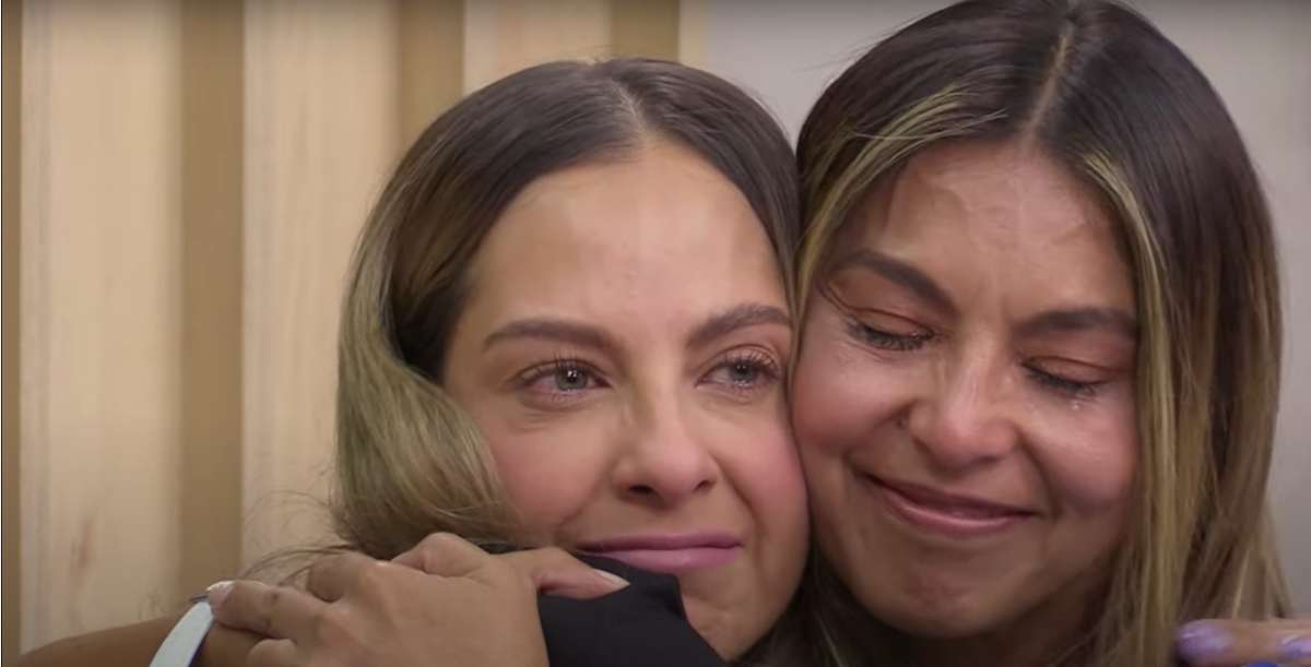 Foto de Laura Acuña y Cristina Estupiñán, en nota de que la presentadora lloró en cámara por dura despedida en La sala de Laura Acuña (video)