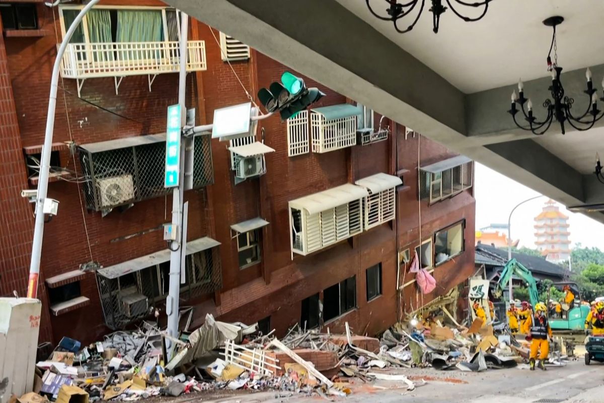 Terremoto de Taiwán, de 7.5 grados, deja por ahora 9 muertos y 900 heridos