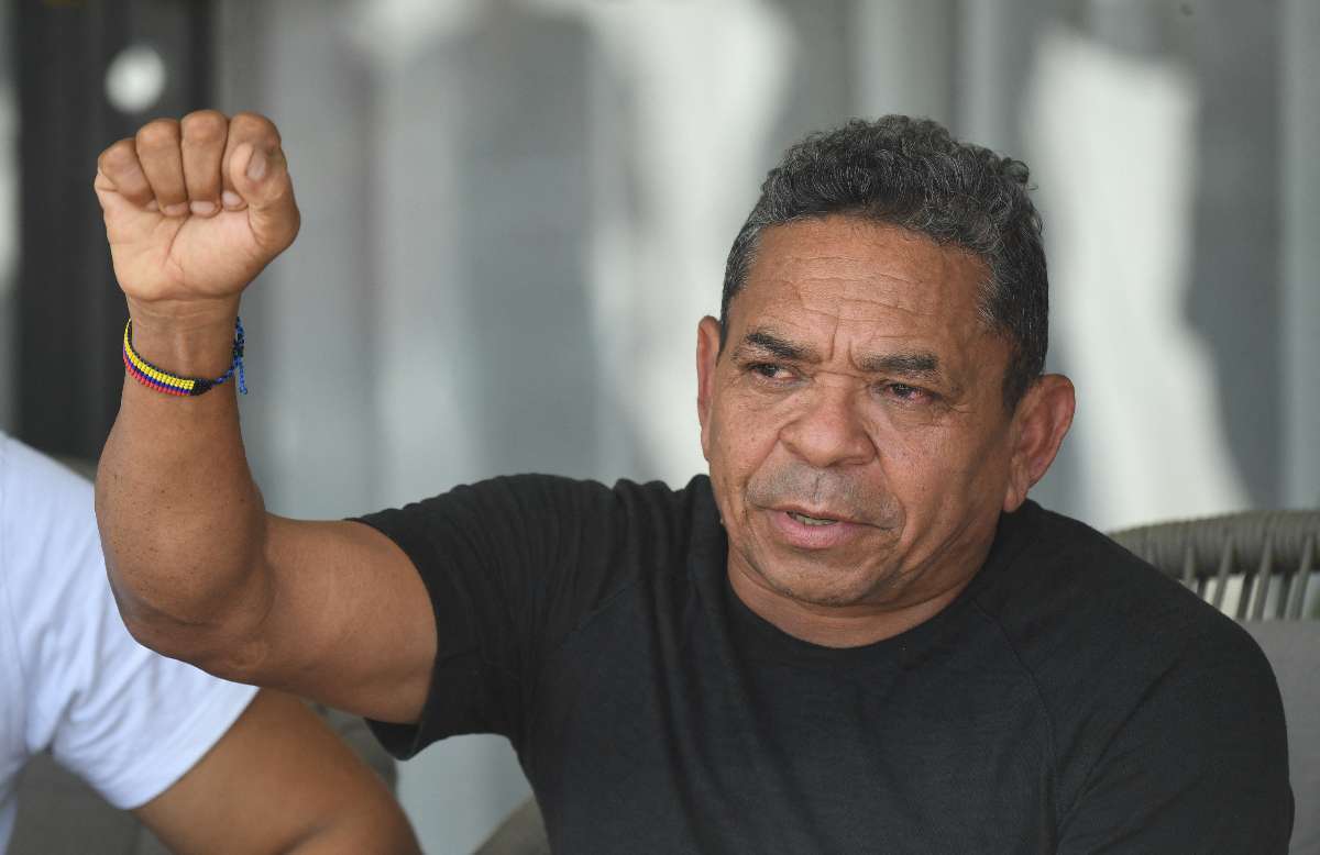 Foto de Manuel Díaz, en nota de que el papá de Luis Díaz volvió a Colombia: armó parranda en tienda de Barranquilla (video)