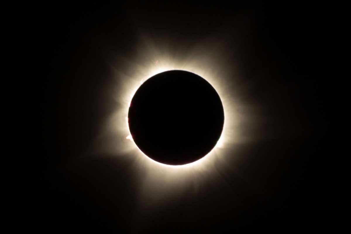 Eclipse solar del 8 de abril de 2024 EN VIVO gratis: cómo verlo y horarios