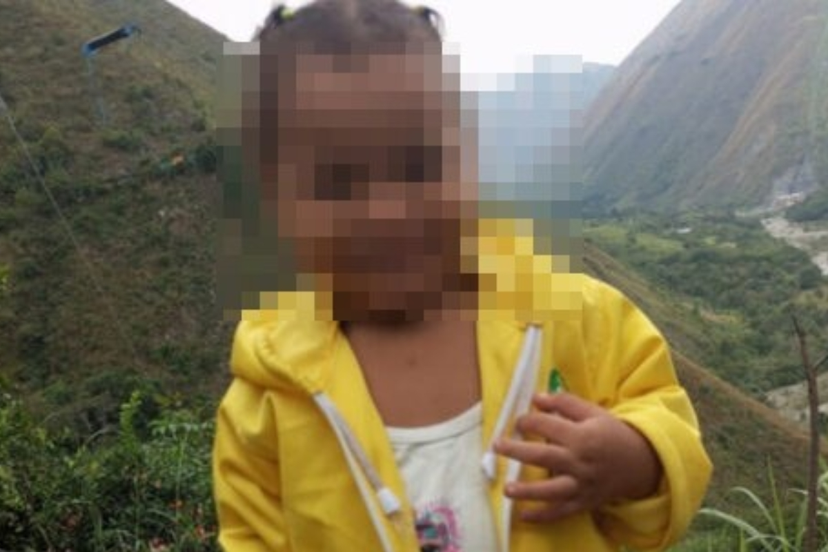 Extraña desaparición de niña de 2 años en finca en la que vivía: están dando recompensa de 10 millones de pesos por dar con su paredero. 