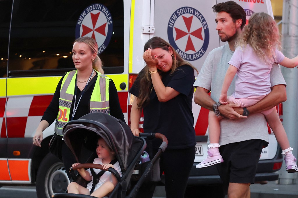 Australia: ataque mortal en un centro comercial en Sydney, no se descarta la pista terrorista.