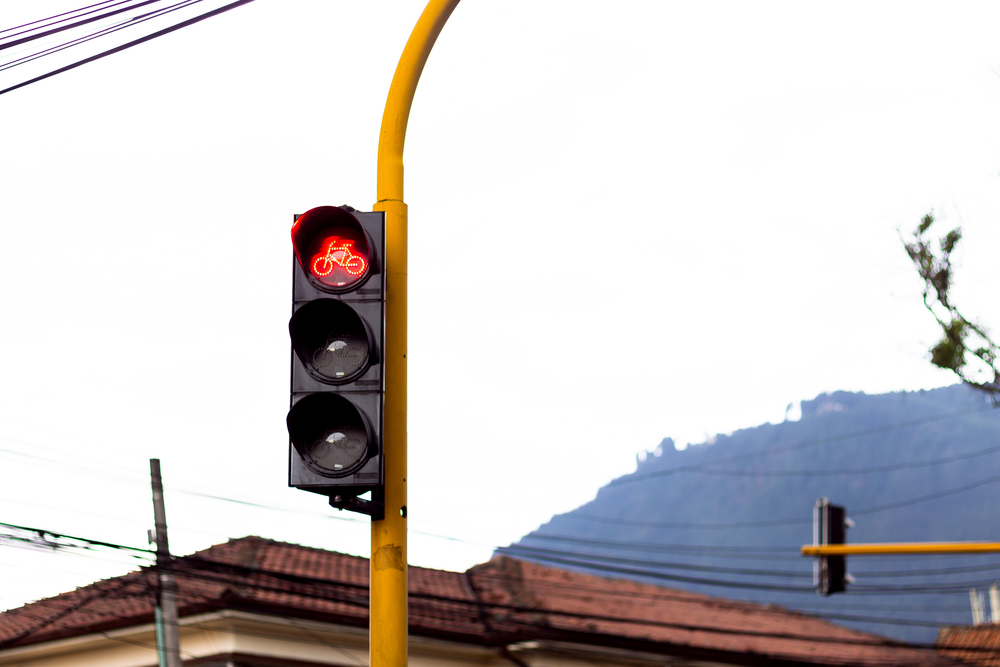 Semáforos en la Avenida Guayacanes, ¿por qué hay tantos?