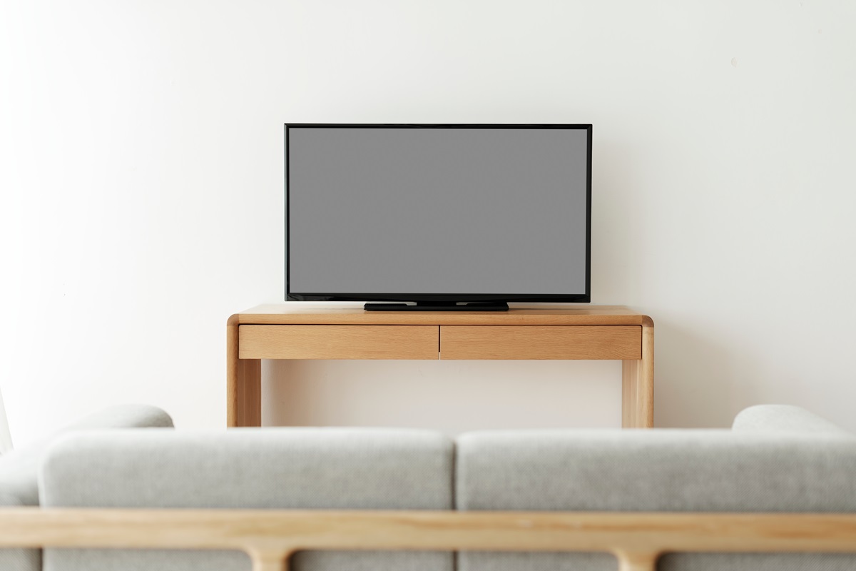 ¿Qué hacer si el televisor se queda en negro?