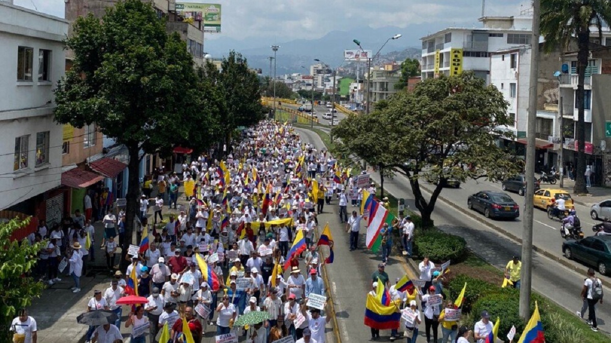 Protestas contra Gustavo Petro en Cali: salieron 35 mil personas