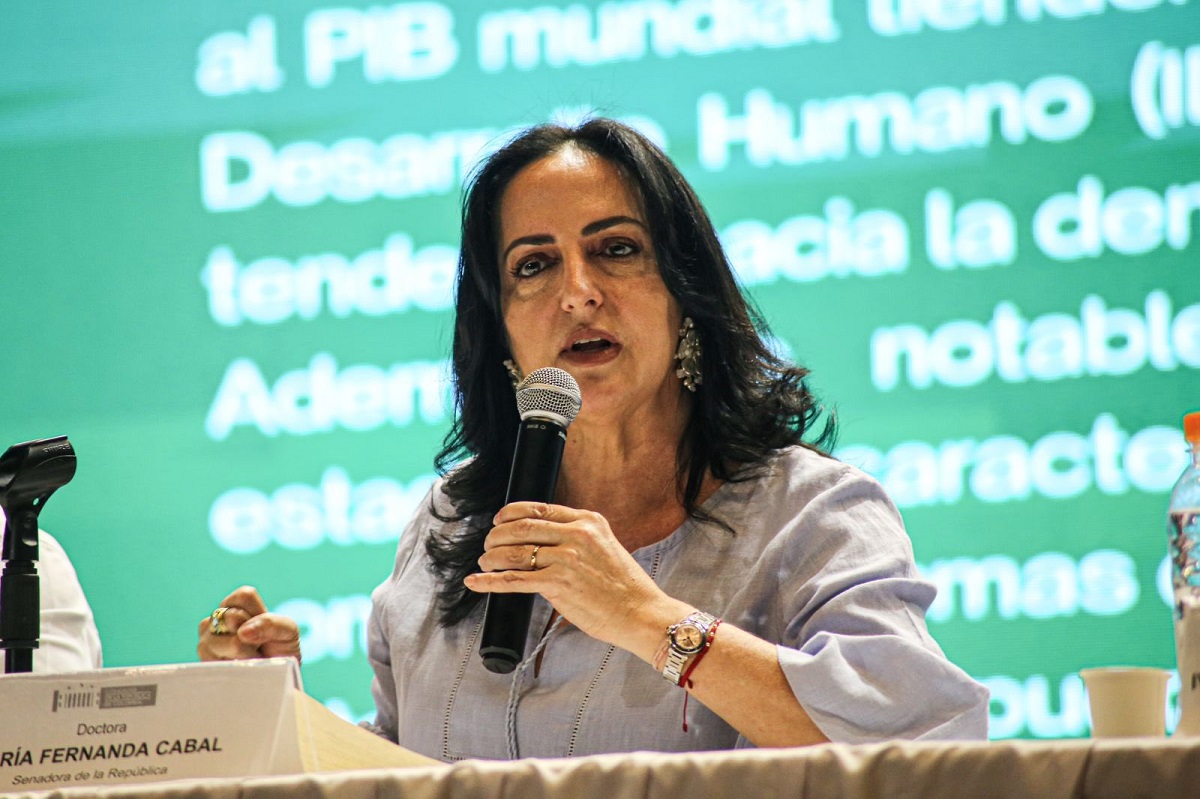 María Fernanda Cabal criticó a Gustavo Petro por la reforma pensional