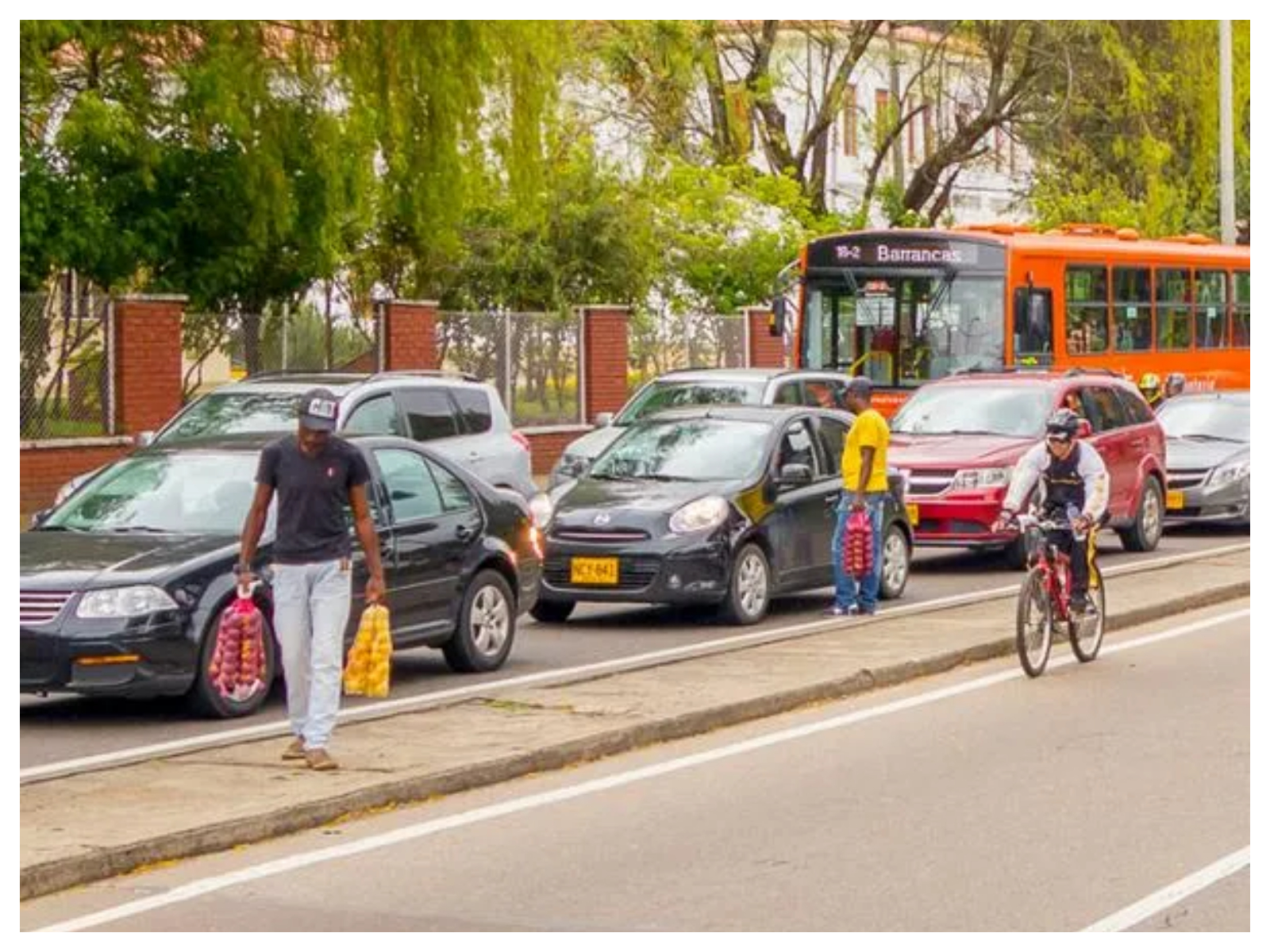 Pico y placa en Bogotá: estas son las soluciones que dan los expertos para mejorar el tránsito 