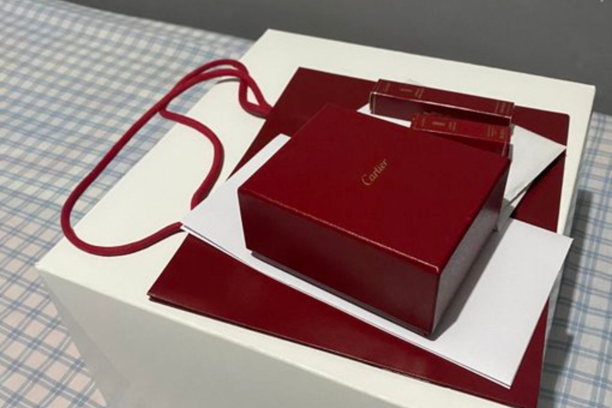 Mexicano compró aretes Cartier de 28.000 dólares en 28: así ganó demanda