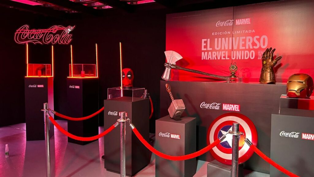 Alianza de Coca - Cola y Marvel.