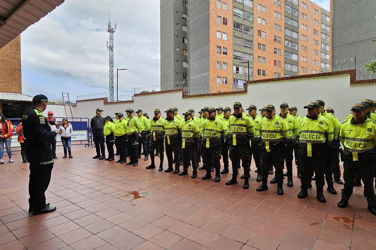 Policía de Bogotá se prepara para brindar seguridad en el Día de las Madres