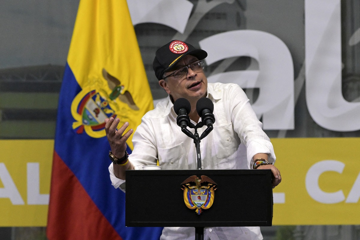 Gustavo Petro sigue hablando de Israel y España, pero le piden que vea al Cauca