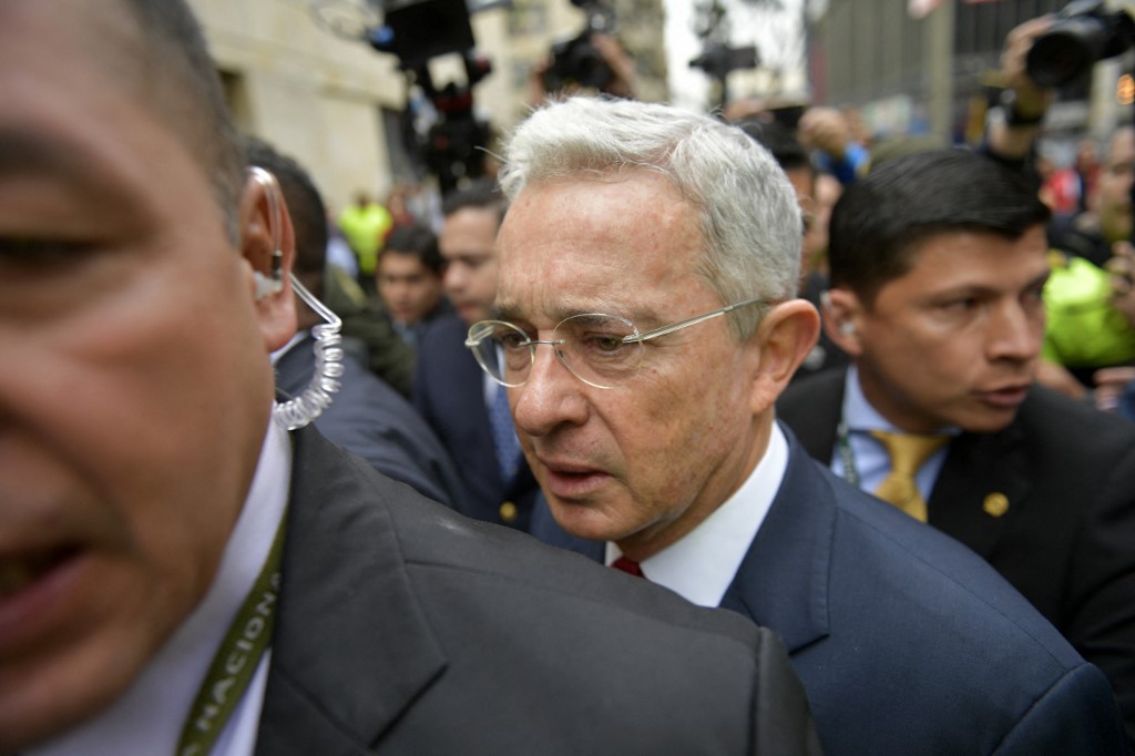 El expresidente Álvaro Uribe, acusado por la Fiscalía.
