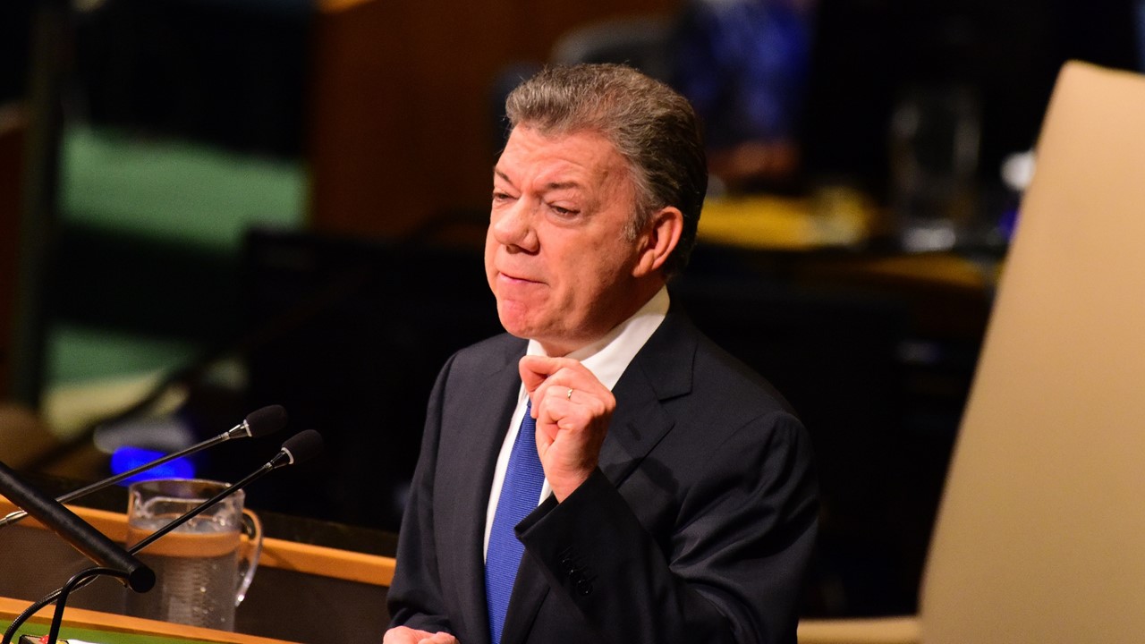 Juan Manuel Santos se opone a que Petro use el Acuerdo de Paz para constituyente