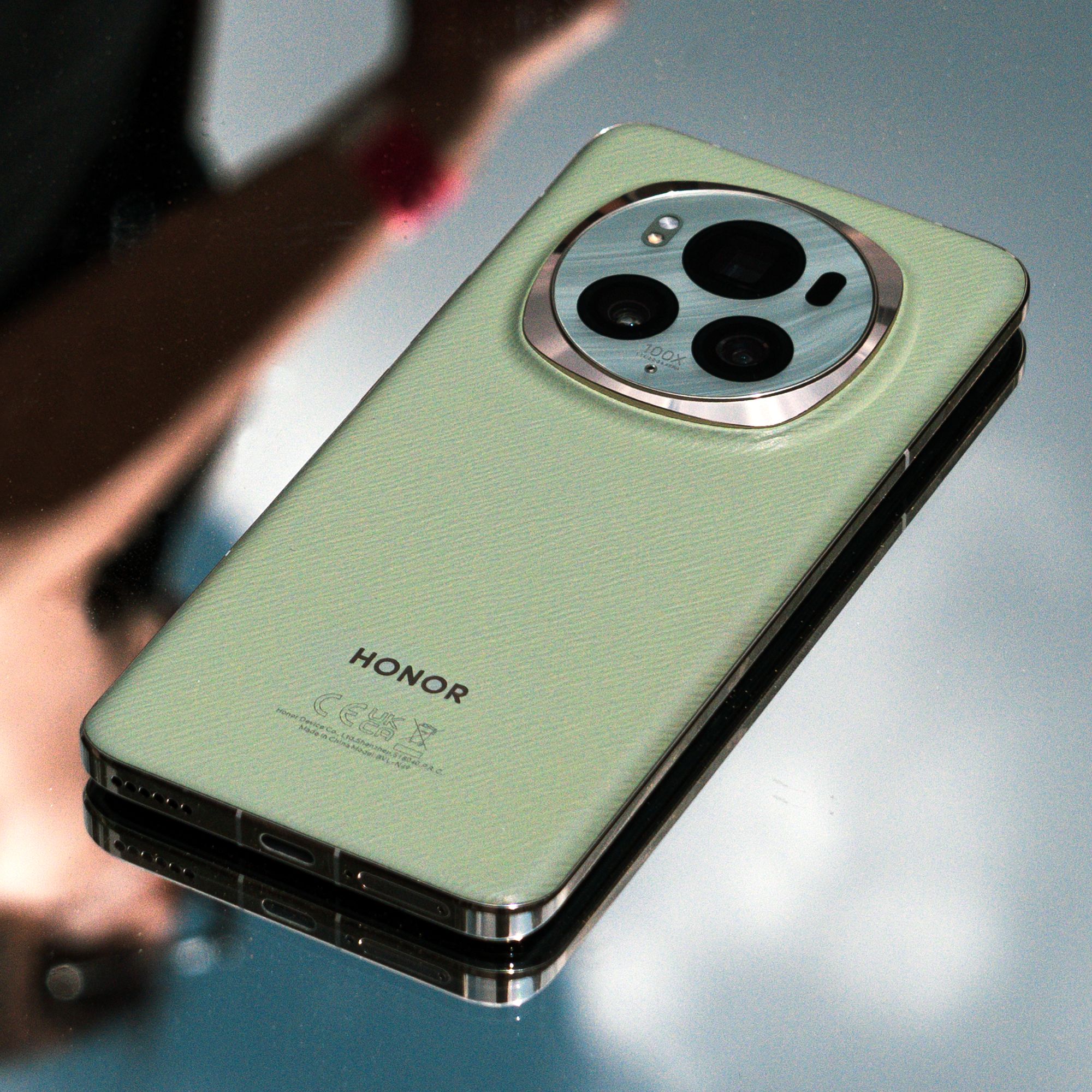 HONOR Magic6 Pro: llegó a Colombia este dispositivo que cuenta con una impactante cámara y otras especificaciones que mejoran la experiencia del usuario.