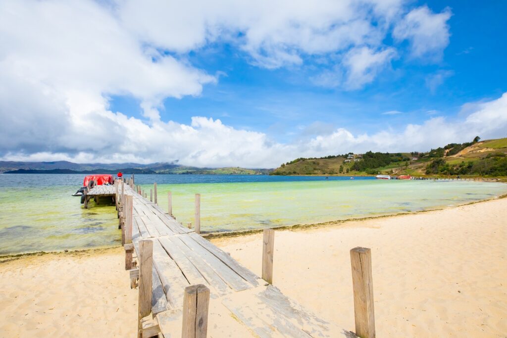 Playa Blanca, en la Laguna de Tota / Shutterstock