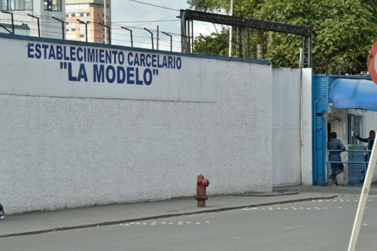 Directora de cárcel La Modelo recibió camioneta blindada tras amenazas en su contra
