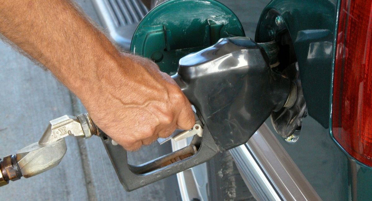 El Gobierno de Gustavo Petro tiene problemas de dinero y confirmó que le congeló dinero al Ejército para la compra de gasolina.