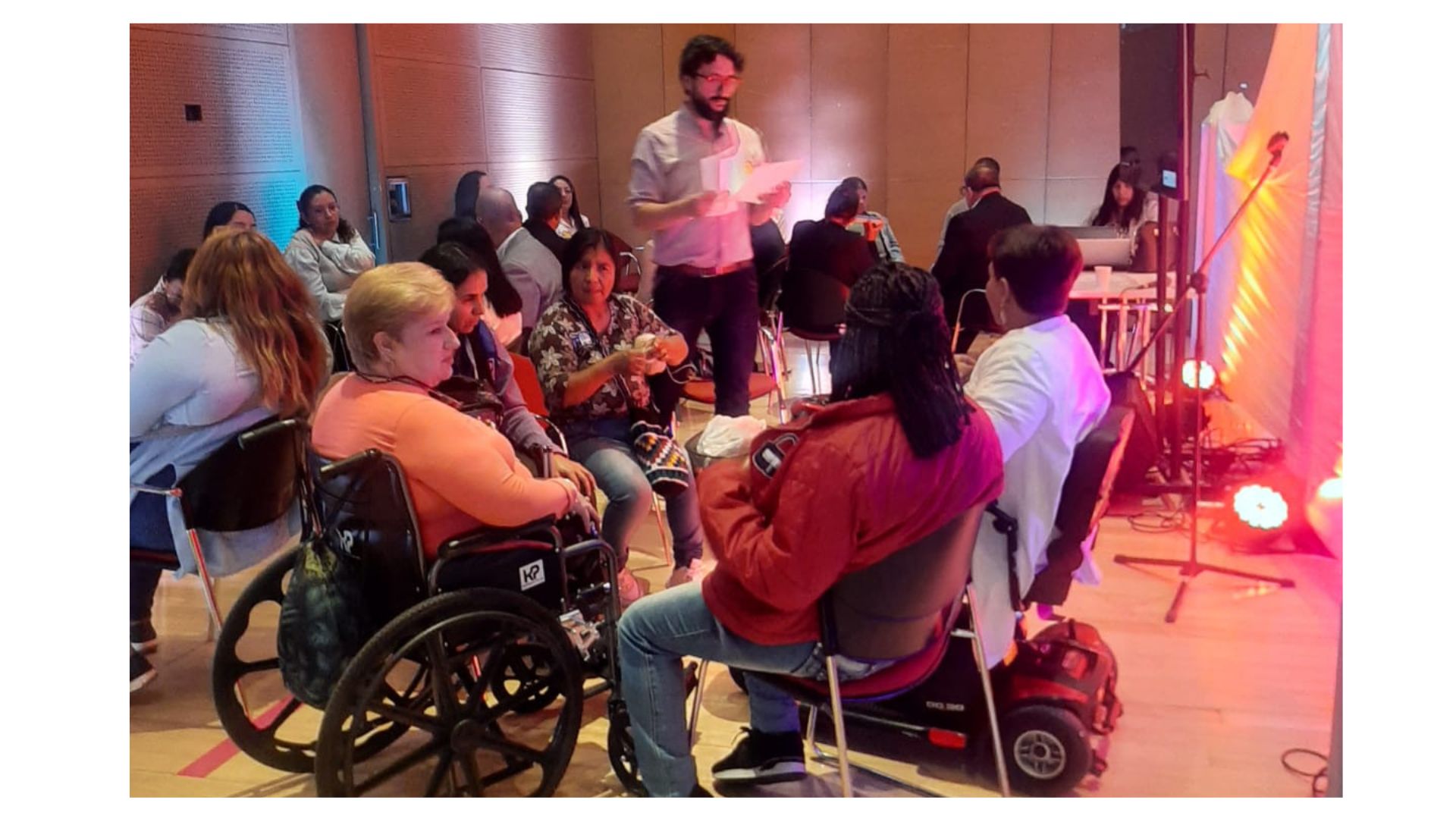 Encuentro Nacional Discapacidad por la Paz se celebró en Bogotá, el 6 de junio 