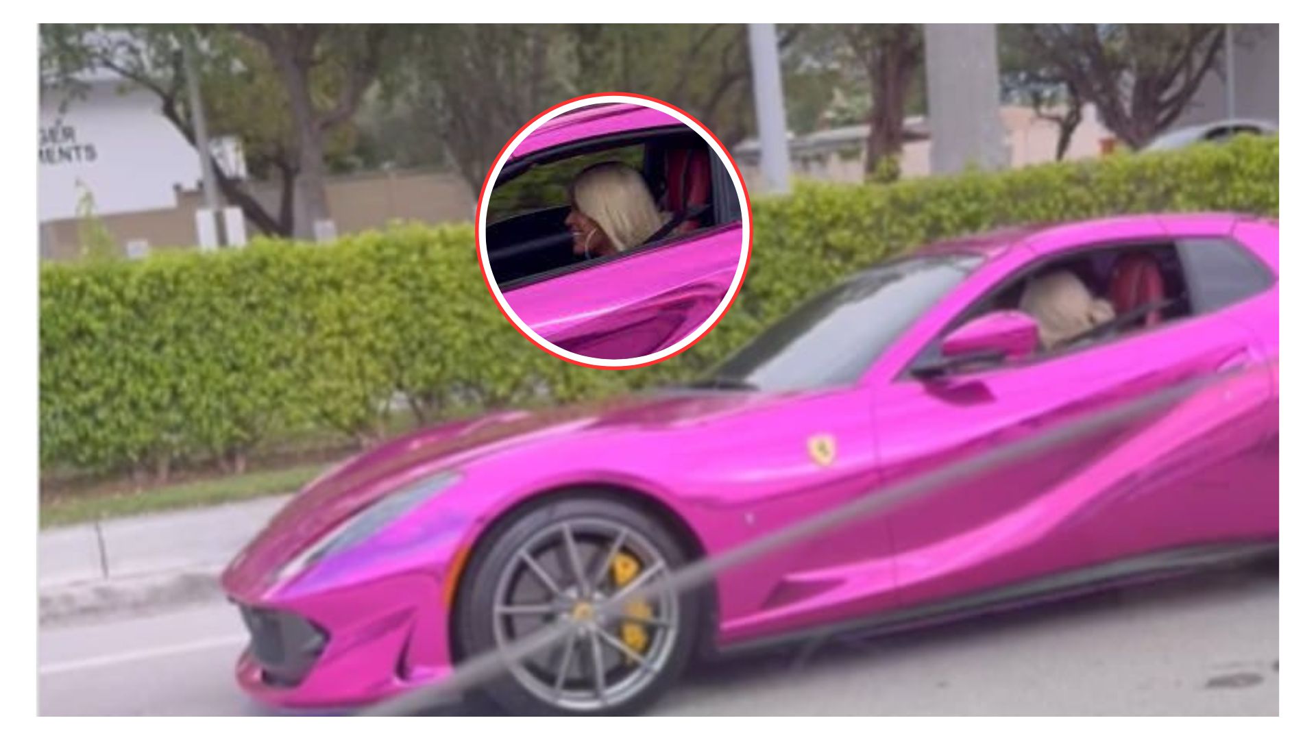 Karol G podría quedar vetada de Ferrari por personalizar de rosado el suyo 