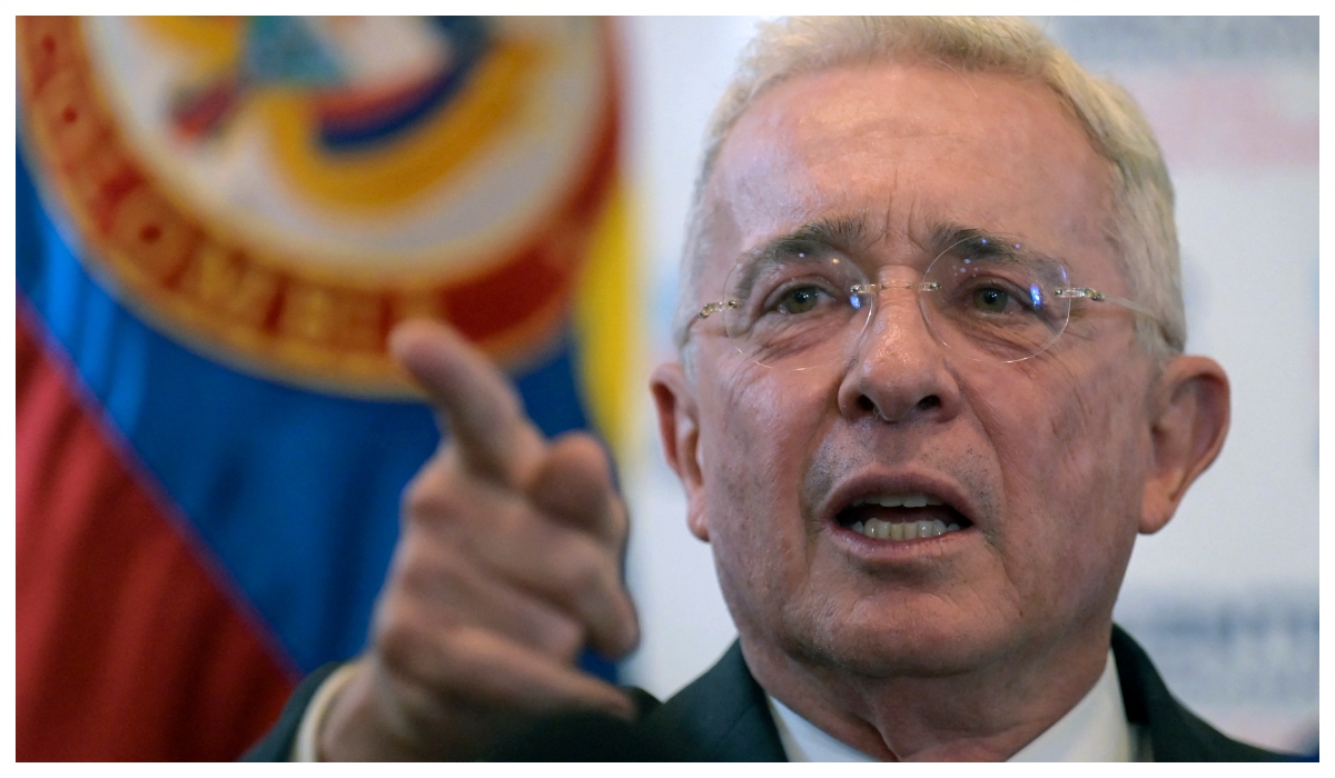 Álvaro Uribe, con dura carta, alertó sobre economía de Colombia: "Han cambiado las reglas"