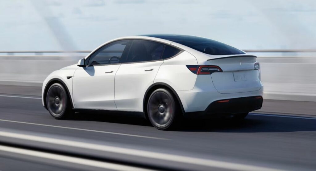 Tesla Model Y / Tesla