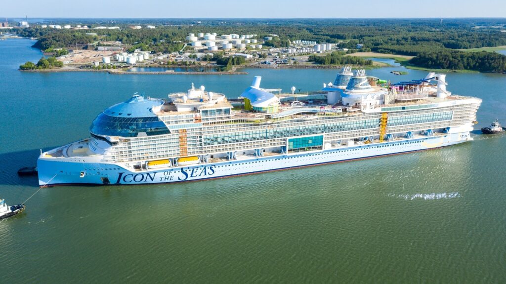 Crucero más grande del mundo 'Icon of the seas' / Shutterstock