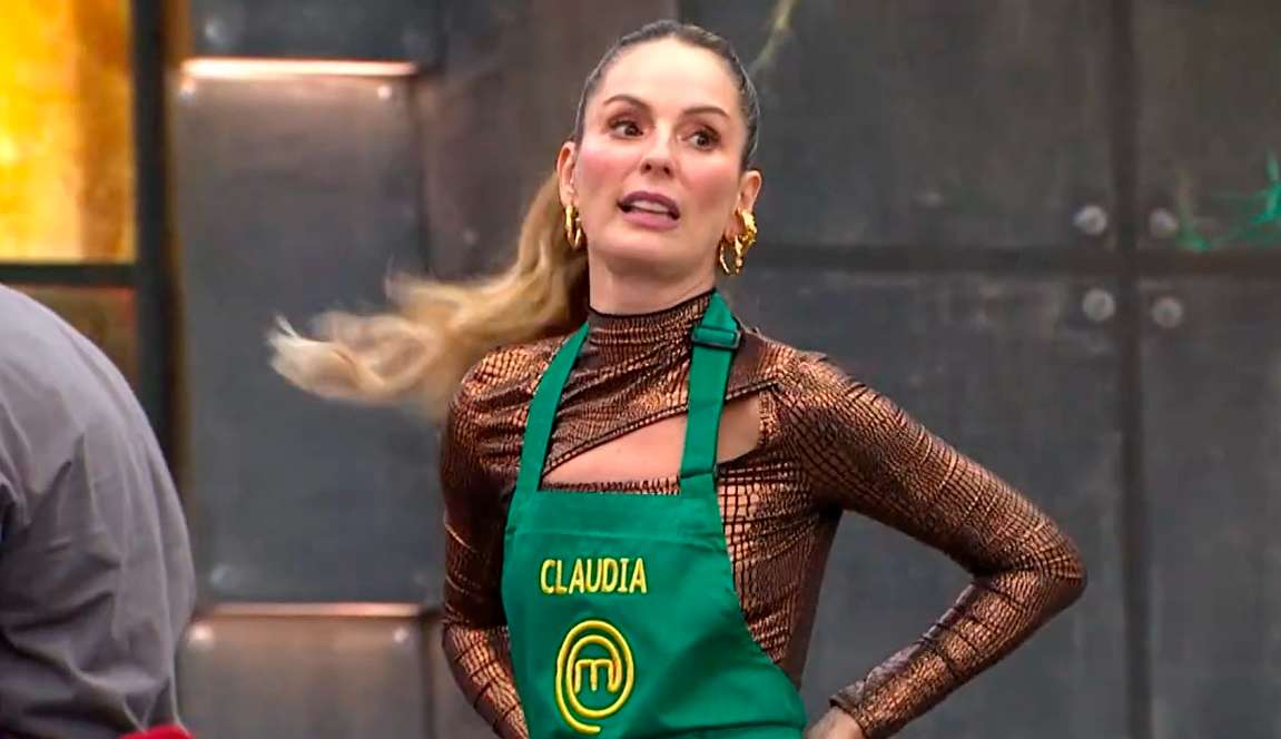 Foto de Claudia Bahamón, en nota de que la presentadora en Masterchef apuntó a concursante por actitud durante la prueba