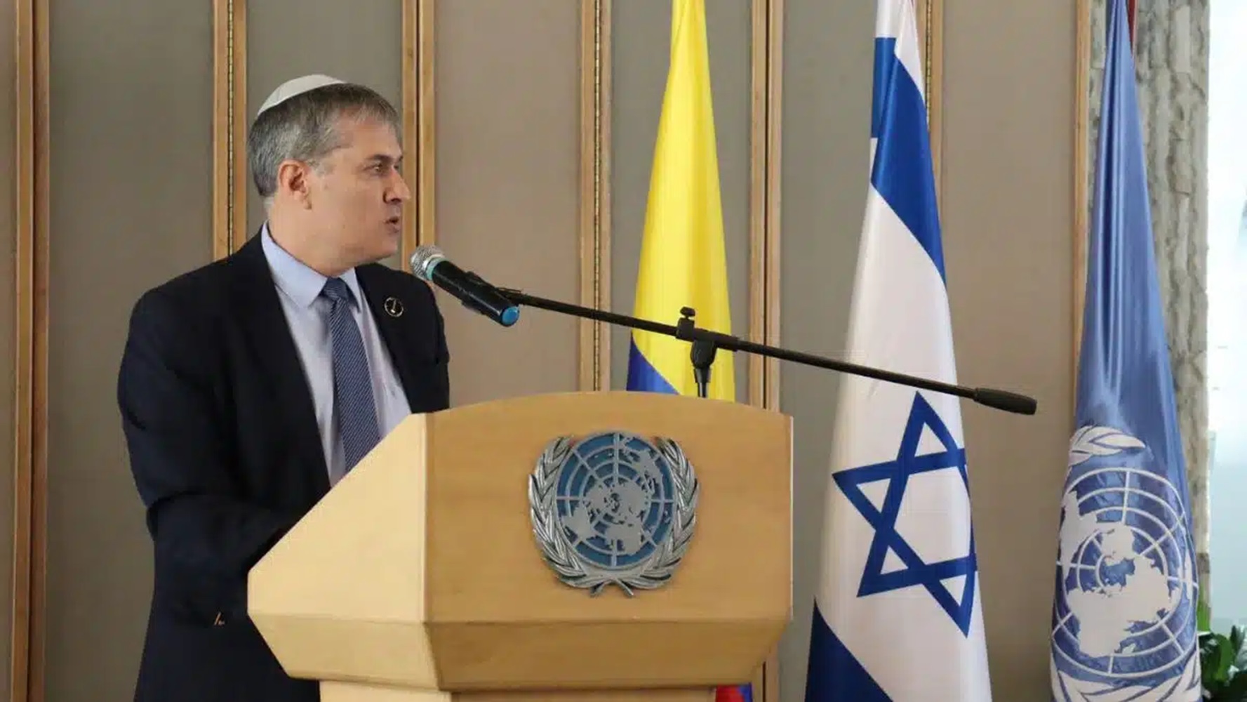 El embajador de Israel sale de Colombia luego de casi dos meses de ruptura de relaciones
