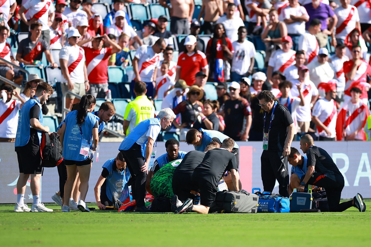 Copa América hoy video de árbitro desmayado en Perú vs. Canadá en Kansas