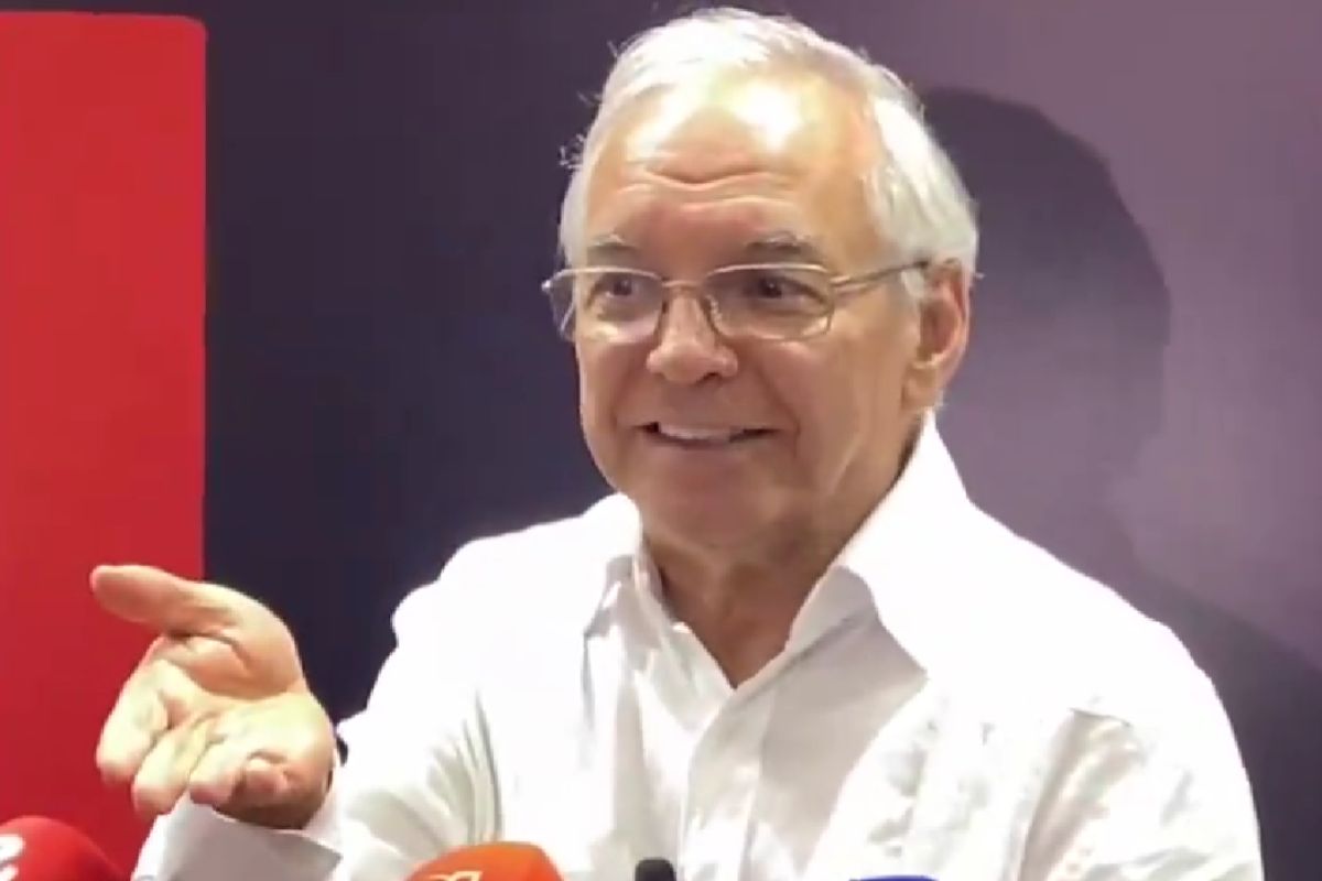Ricardo Bonilla se burló de los medios que han anunciado salida de ministros