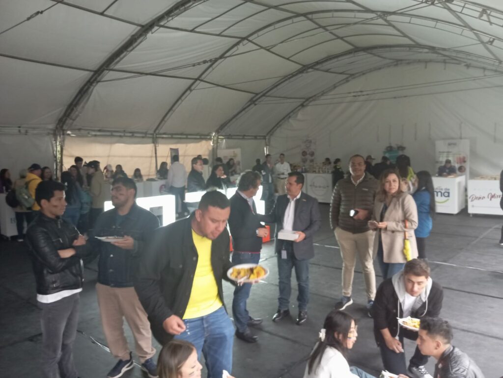 Así es la feria de emprendedores en Bogotá. Foto: Pulzo