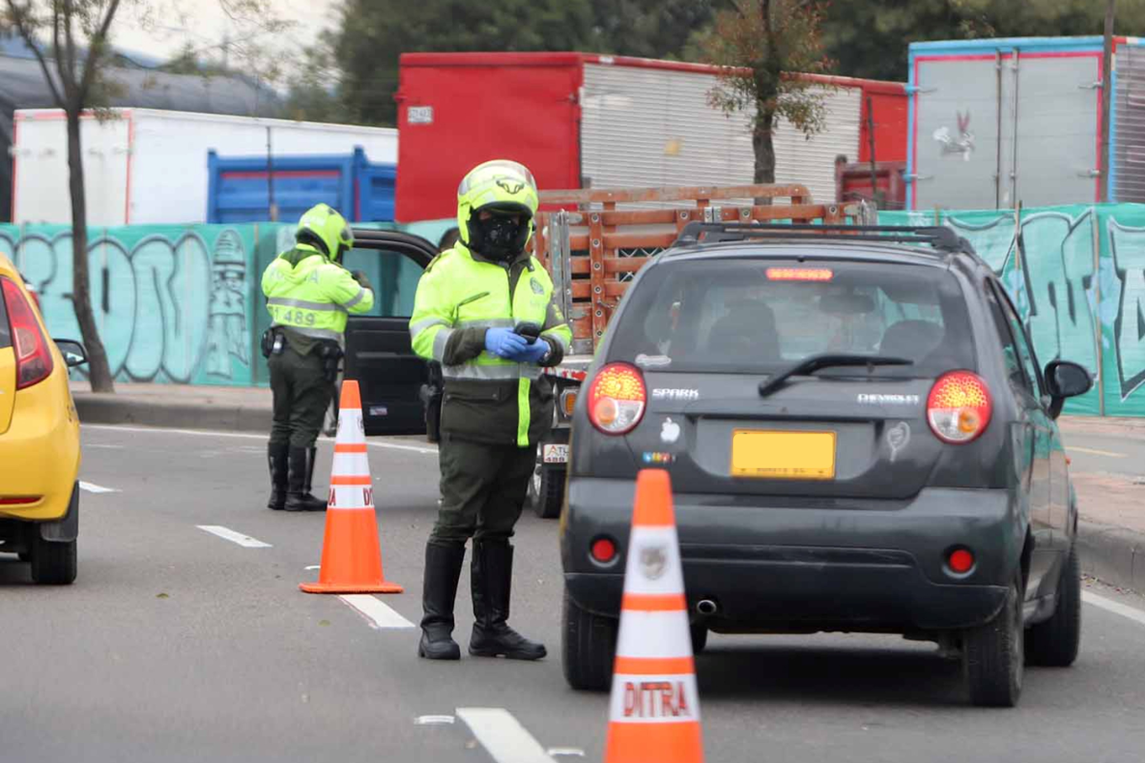 Pico y placa solidario en Bogotá: qué precio tiene y cuáles son las opciones para tomarlo en Bogotá, según Secretaría de Movilidad y la Alcaldía.