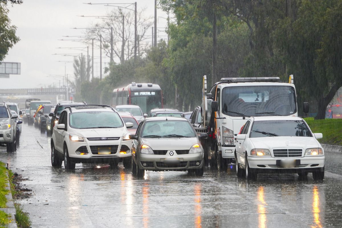 ¿Cuáles son los carros que tendrán menos días de pico y placa en Bogotá durante el 2024?