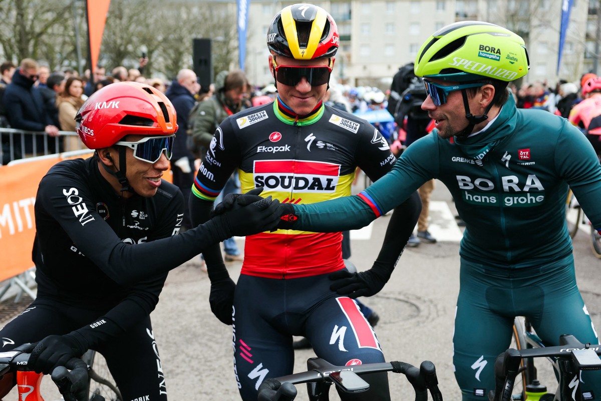 Egan Bernal escaló una posición en el Tour de Francia.